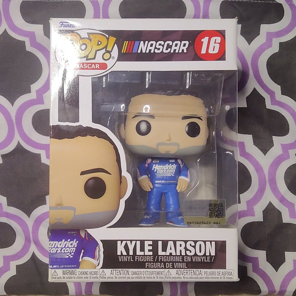 funky pop Nascar / Kyle larson